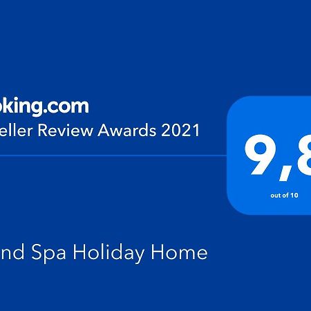 Grand Spa Holiday Home Sklene Teplice Bagian luar foto
