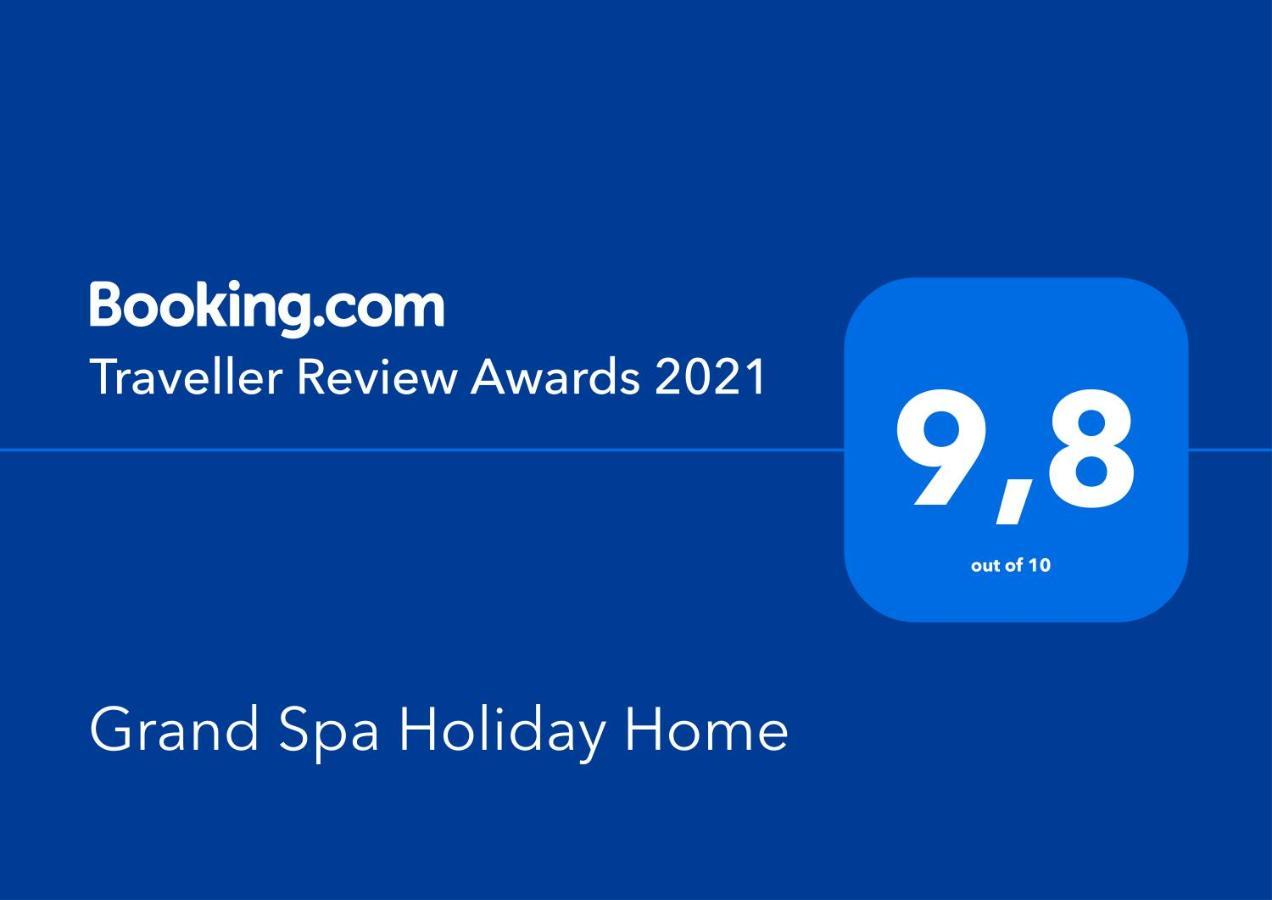Grand Spa Holiday Home Sklene Teplice Bagian luar foto