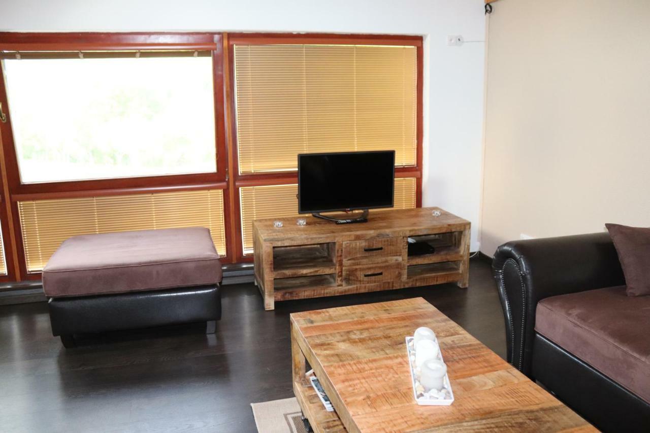 Grand Spa Holiday Home Sklene Teplice Bagian luar foto