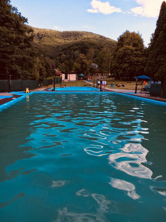 Grand Spa Holiday Home Sklene Teplice Bagian luar foto